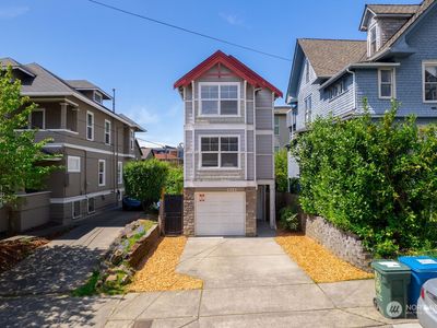 4321 9th Avenue NE, Seattle, WA, 98105
