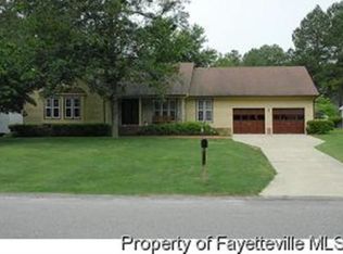 5813 Waldwick Rd, Fayetteville, NC 28311