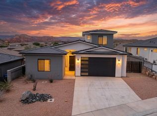 734 N 3025 W, Hurricane, UT 84737