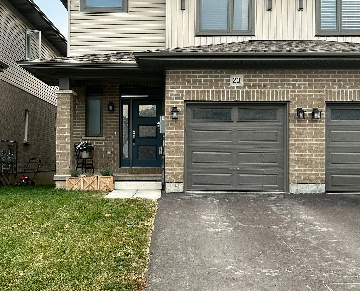 3 bed, $2,500 — Photo 1