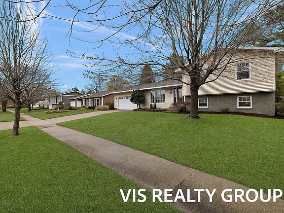 3rd image of 1700 Barbara Ct