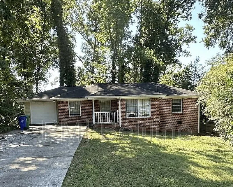 2881 Monterey Dr