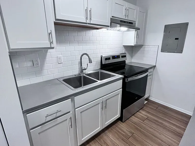 Acres Crossing Apartments — Photo 17