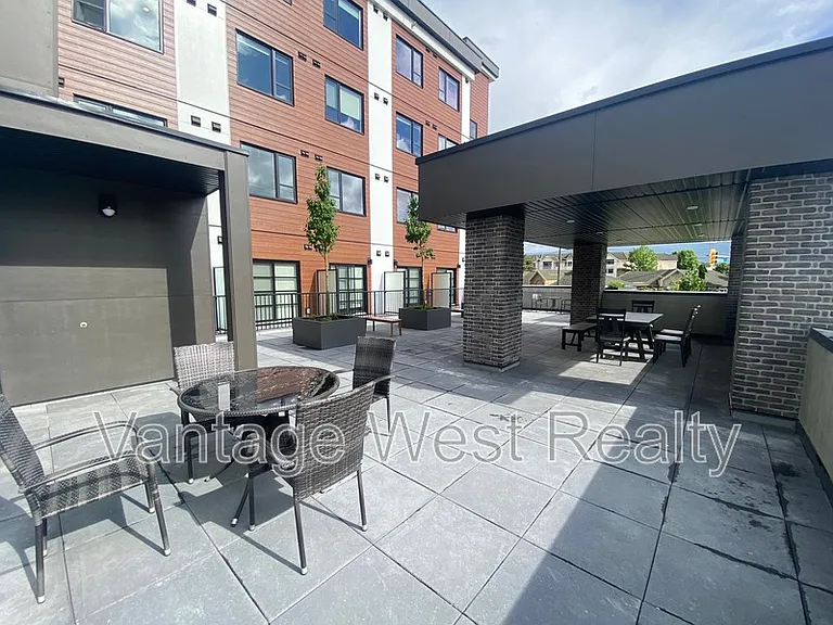 720 Klo Rd #413 — Photo 12