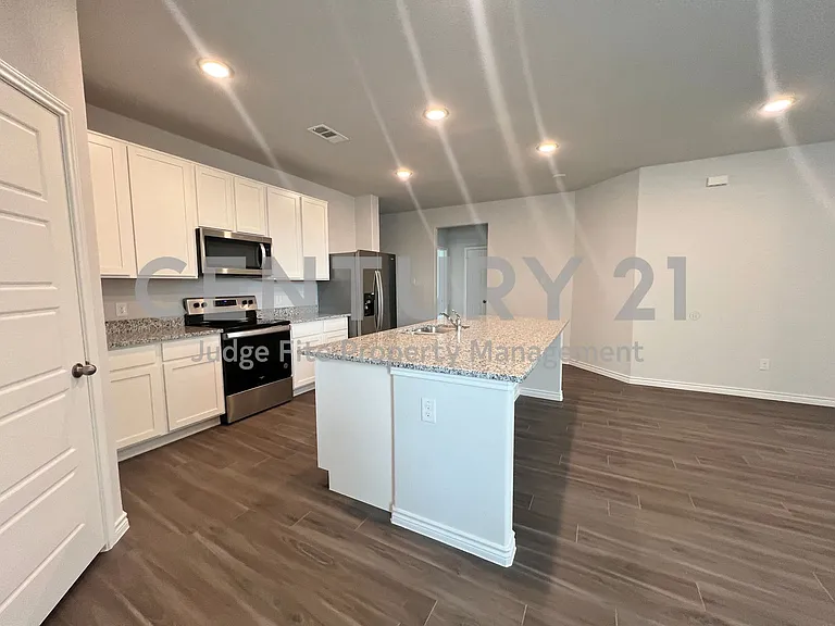5021 Chital Dr — Photo 8