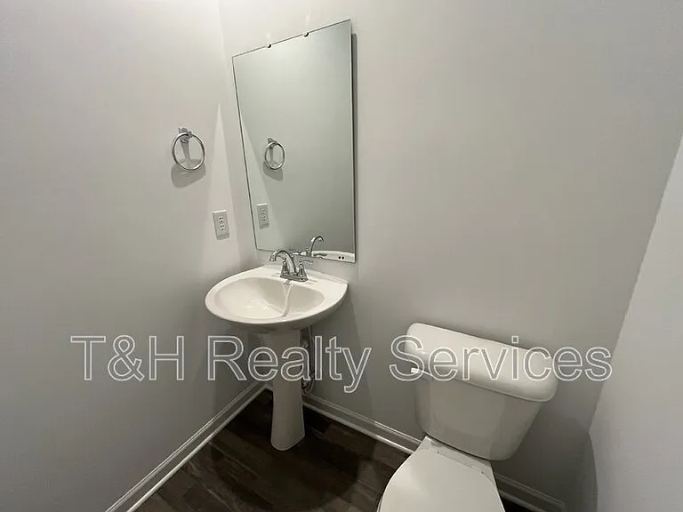 4801 Summerfield Dr — Photo 44