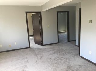 39 Washington St APT 302, Bristol, CT 06010