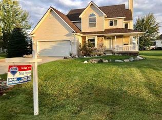 6055 Hedgerow Cir, Grand Blanc, MI 48439