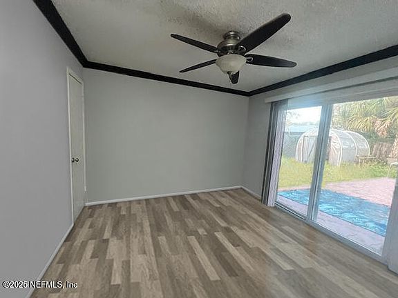 3rd image of 231 HOLLY Lane