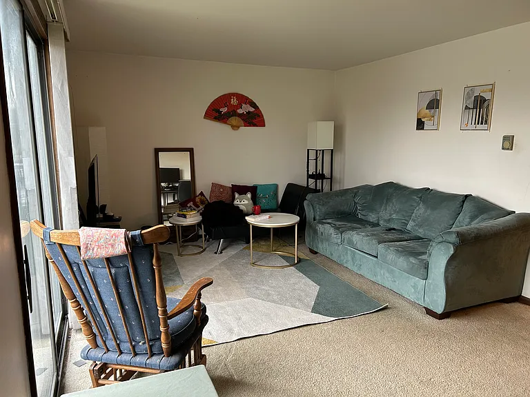 460 Emerson Dr #3 — Photo 2