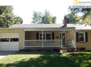 8833 Daniel Boone Rd, Kansas City, MO 64114