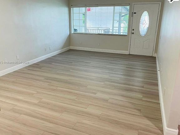 5th image of 1135 92nd St #103