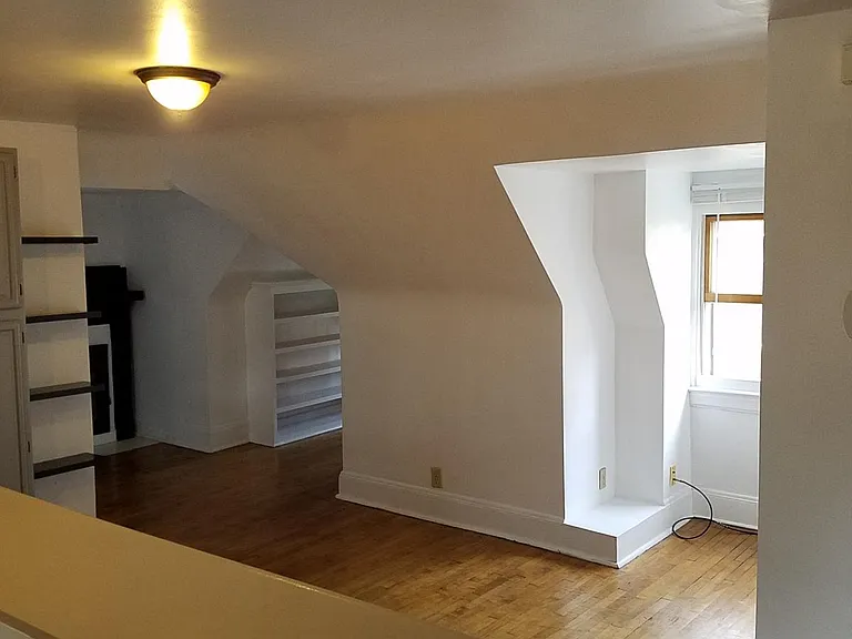 119 W Sycamore St #3 — Photo 5