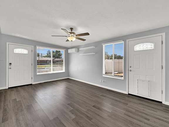 5th image of 5940 S Starlite Dr