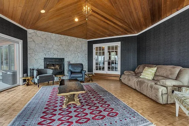 180 Hartshorne Rd — Photo 30