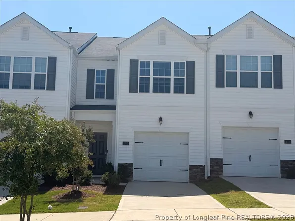 107 Starlight St, Sanford, NC 27330