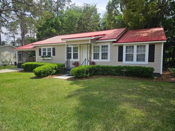 307 Chism Ave, Nashville, GA 31639