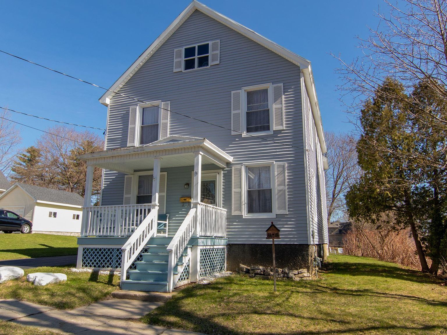 11 Nicholas St Johnstown Ny 12095 Zillow