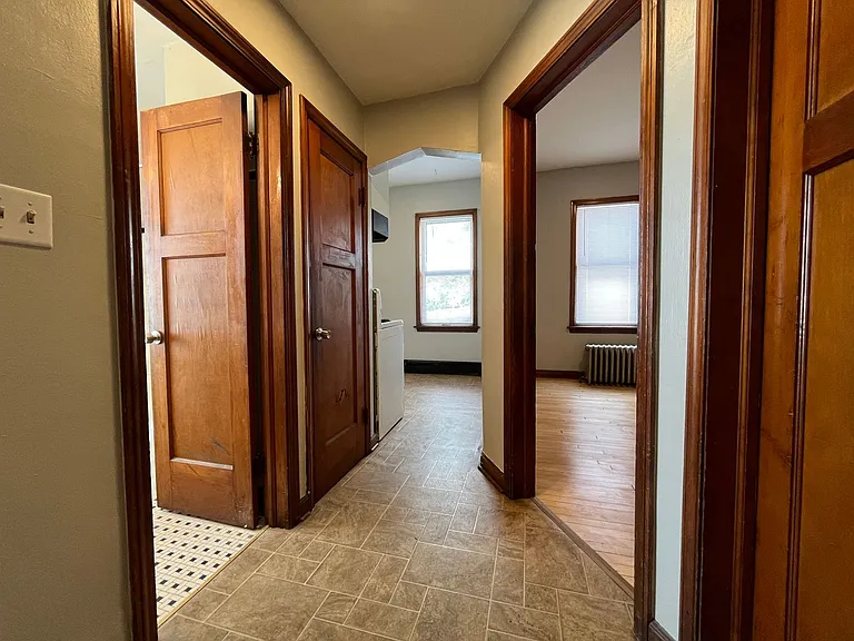 4575 S Packard Ave — Photo 25