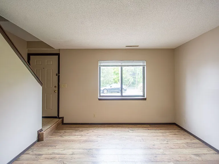 2905 Mexico Gravel Rd — Photo 2