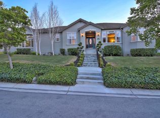 966 Oak Creek Ct, Hollister, CA
