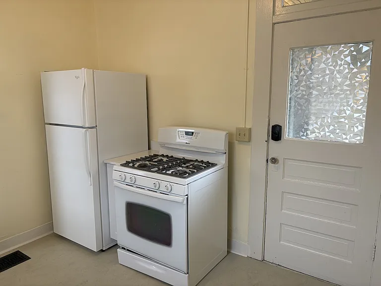 2311 SE Hawthorne Blvd — Photo 7