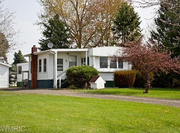 2nd image of 3558 Nokomis Trl