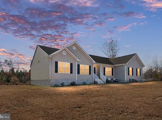 564 Equestrian Landing Trl, Bumpass, VA 23024