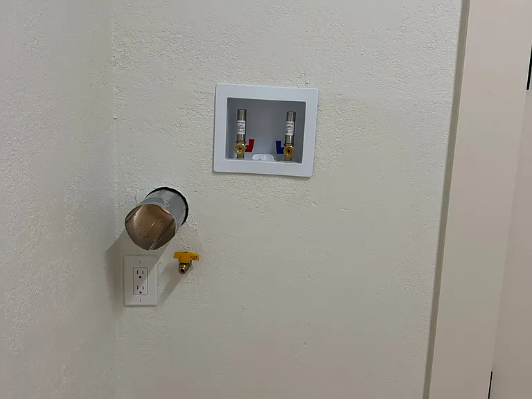 Laundry Hook Ups
