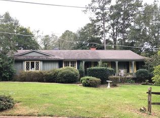 52 Oakmont Dr, Macon, MS 39341