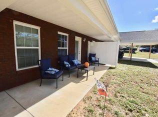 70 Prospect Ln #101, Vine Grove, KY 40175