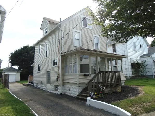 2247 18th St SW, Akron, OH 44314