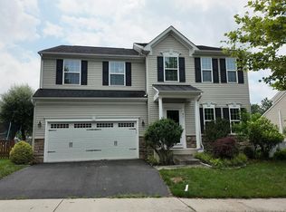 91 Eisentown Dr, Lovettsville, VA 20180