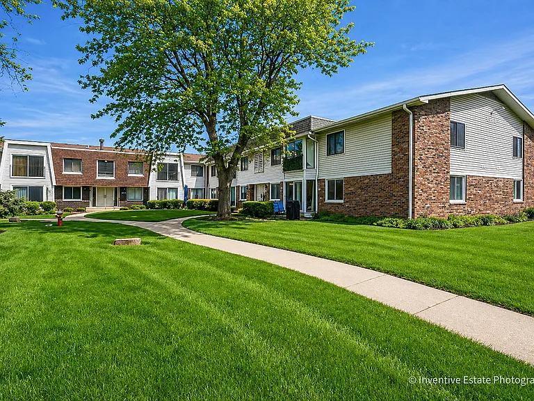 2711 Hobson Rd #5 — Photo 2