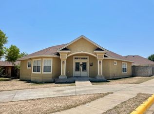 1497 Raintree Dr, Eagle Pass, TX 78852
