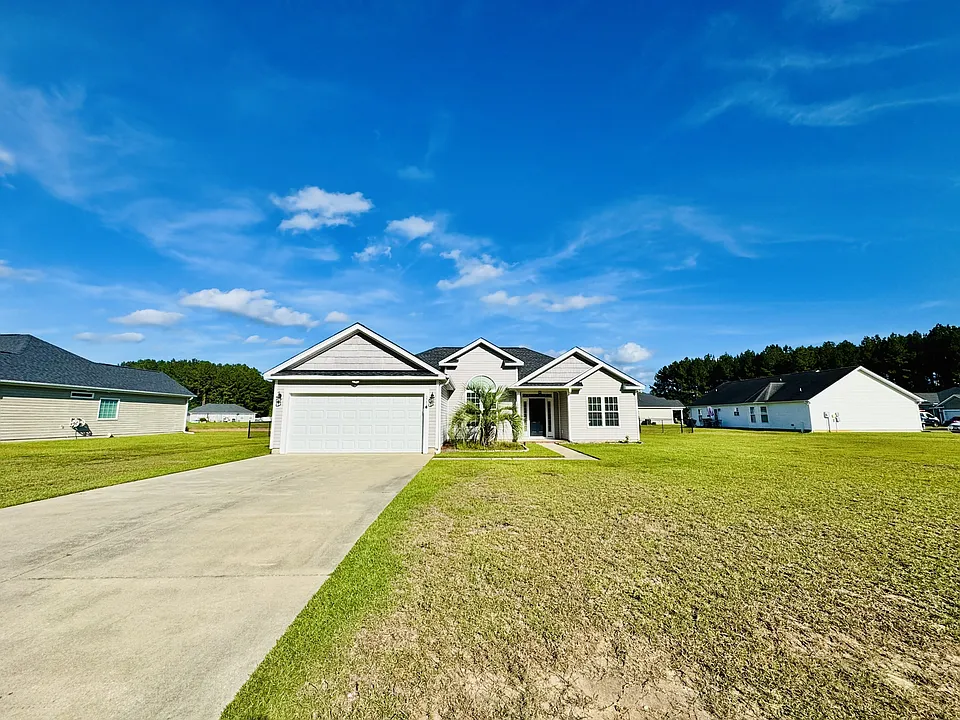 222 Macarthur Dr
