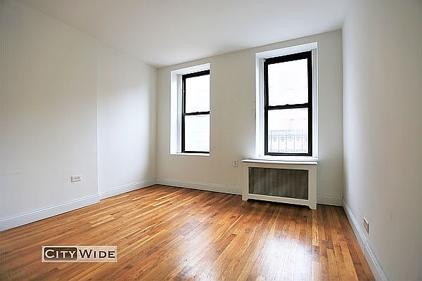 1st image of 218 E 89th St #14