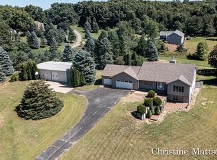 7858 Myers Lake Ave NE, Rockford, MI 49341