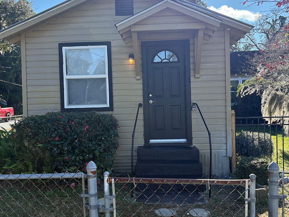 1st image of 1202 Ida St