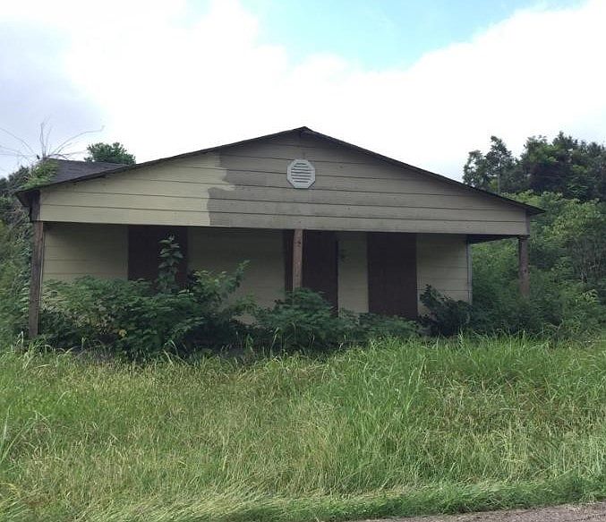 1st image of 621 W Chatham Dr