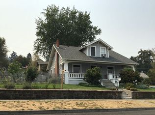 122 W 11th St, The Dalles, OR