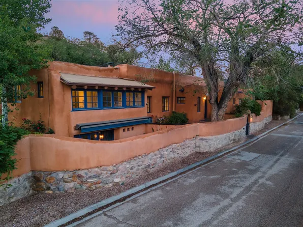 517 Hillside Ave, Santa Fe, NM 87501
