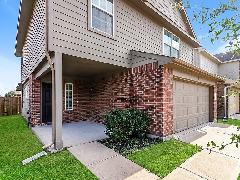 19006 Treviso Terrace Ln — Photo 3