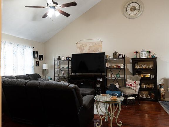 2nd image of 7002 Green Creek Pl