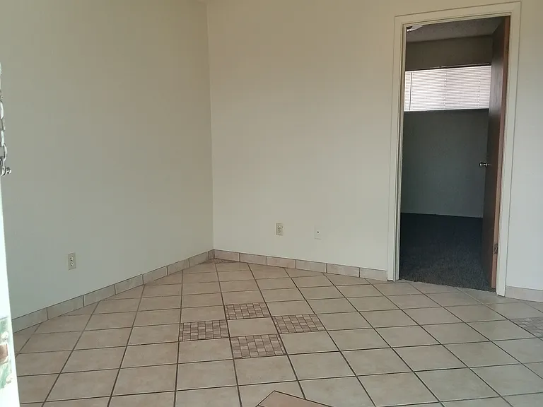 1410 S Espina St #7 — Photo 7