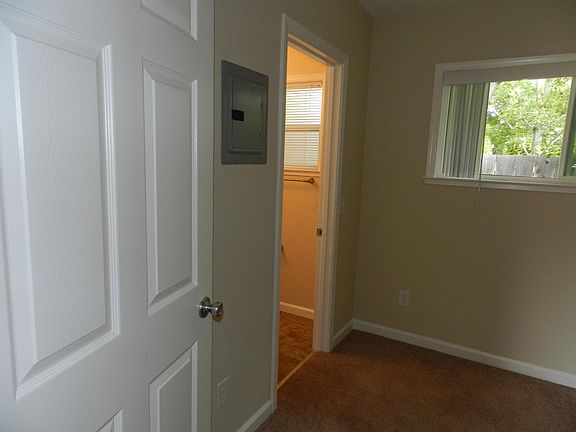 5th image of 1273 Mills St #84fne5ync