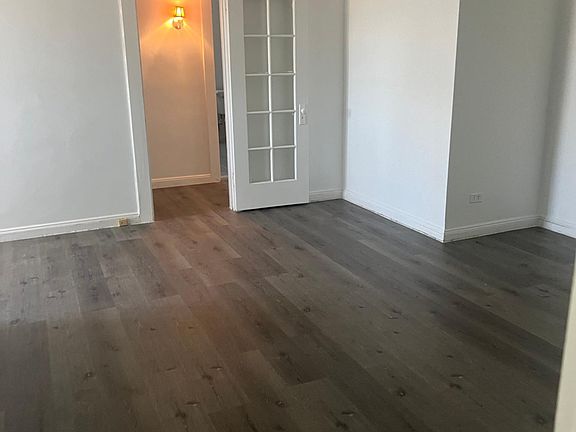 4th image of 821 Sherman Ave #2