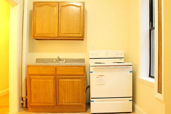 Rented by Bohemia Realty Group | media 23