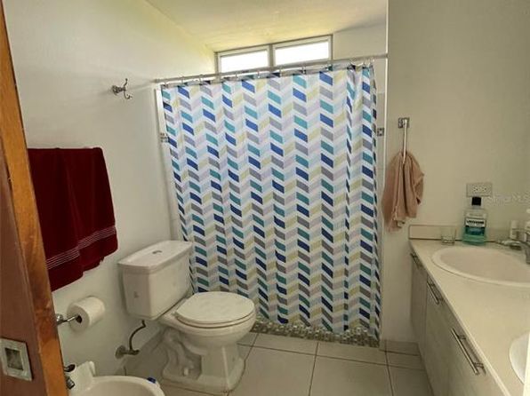 61 C/camino Las Bambuas Urb Gran Vis #TOA, Toa Alta, PR 00953