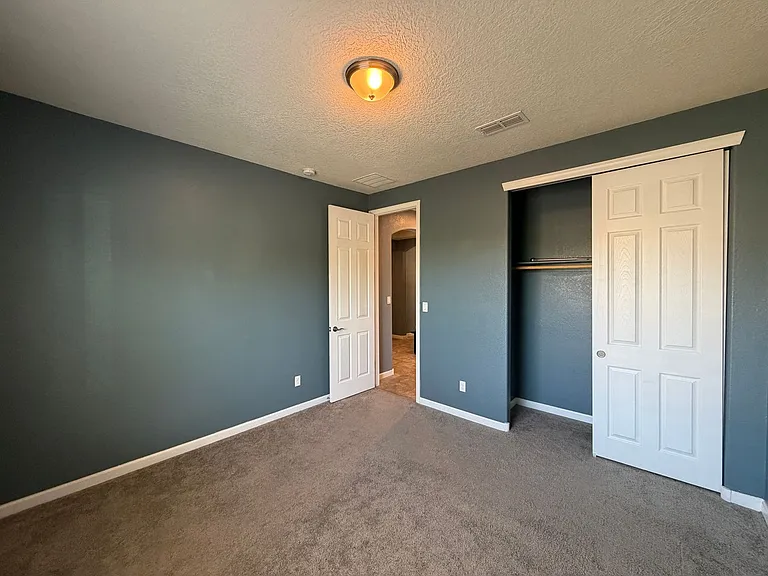 2861 Walsh Loop SE — Photo 7